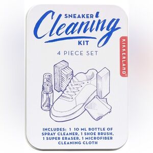 NWT Kikkerland sneaker cleaning kit